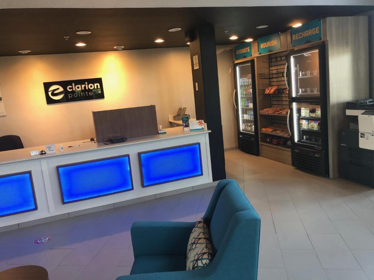 Clarion Pointe Indianapolis Airport Hotel Плейнфийлд Екстериор снимка