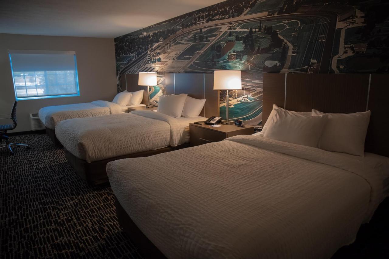 Clarion Pointe Indianapolis Airport Hotel Плейнфийлд Екстериор снимка