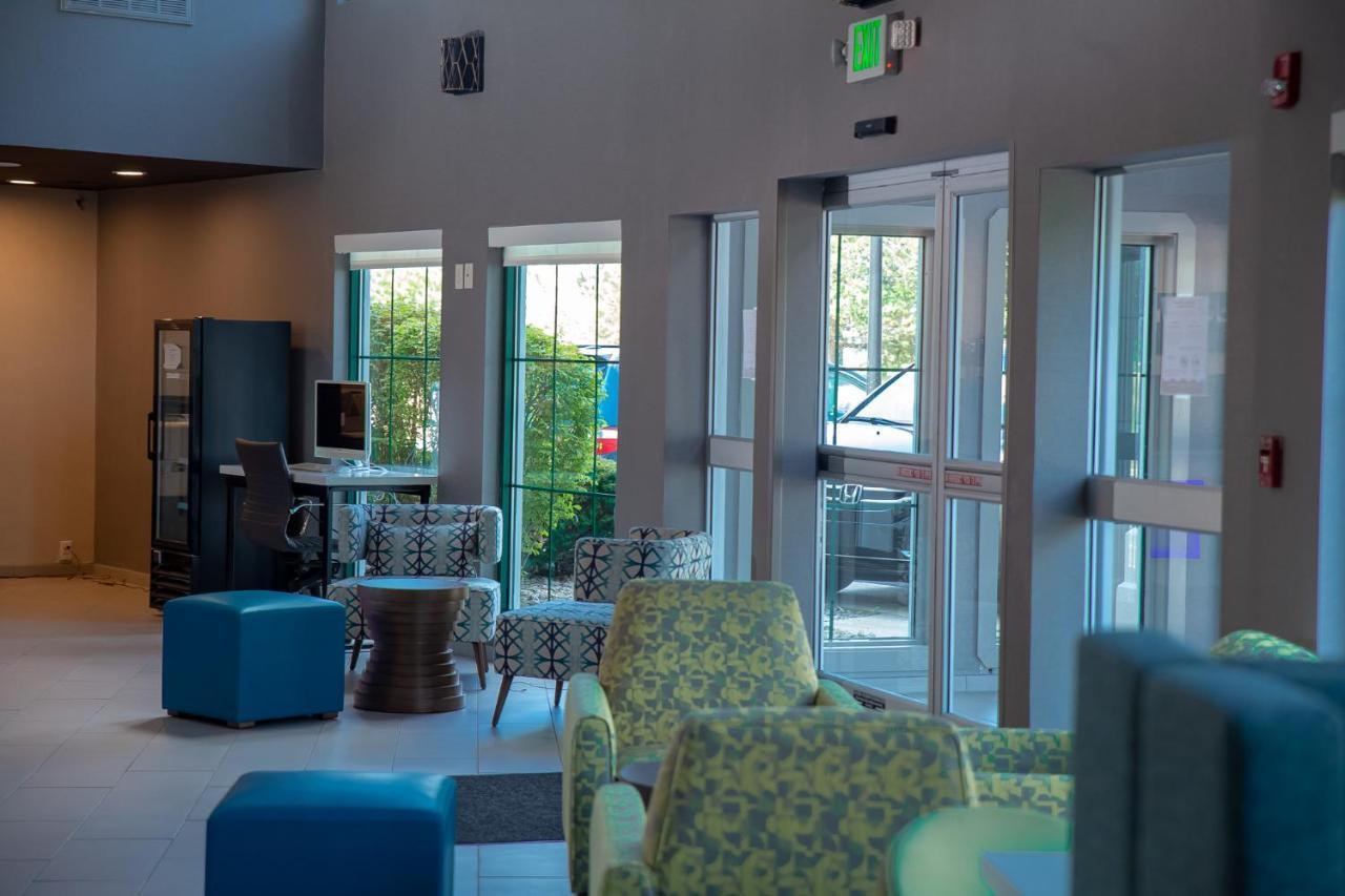 Clarion Pointe Indianapolis Airport Hotel Плейнфийлд Екстериор снимка