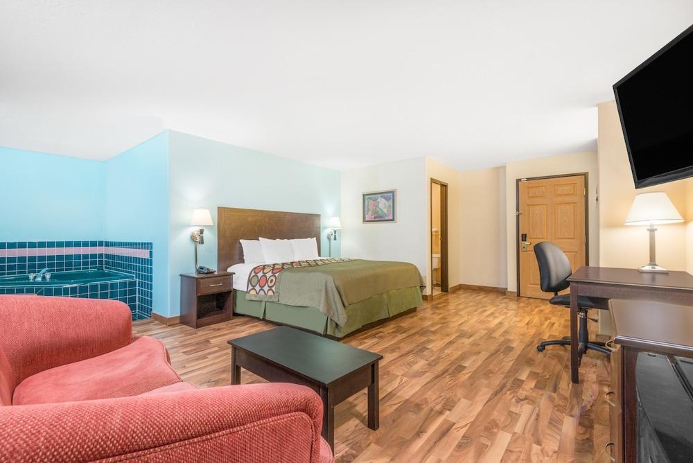 Clarion Pointe Indianapolis Airport Hotel Плейнфийлд Екстериор снимка